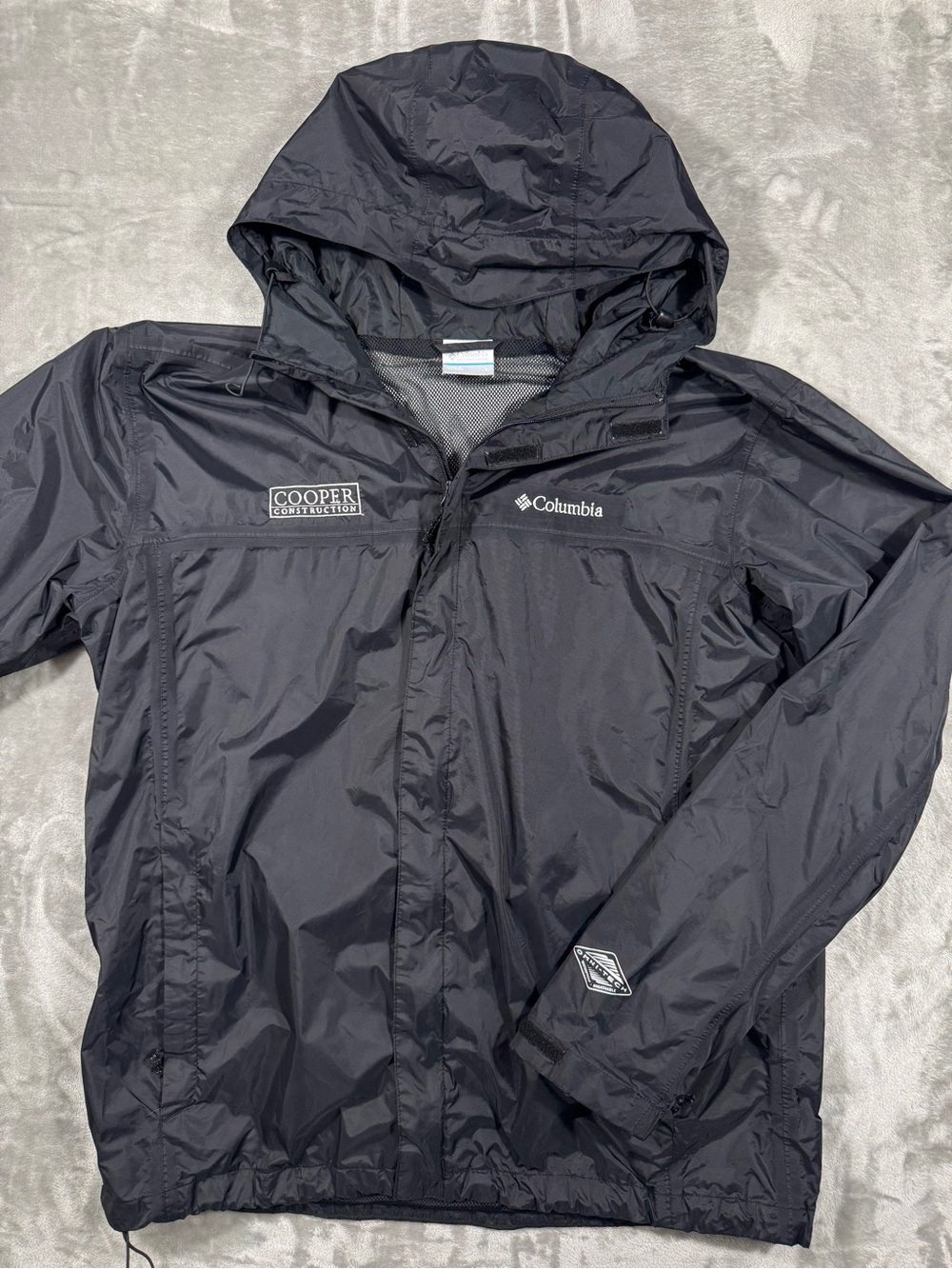 Columbia Jacket Mens Large Black Omni-Tech Hooded Waterproof Rain Shell Outdoor